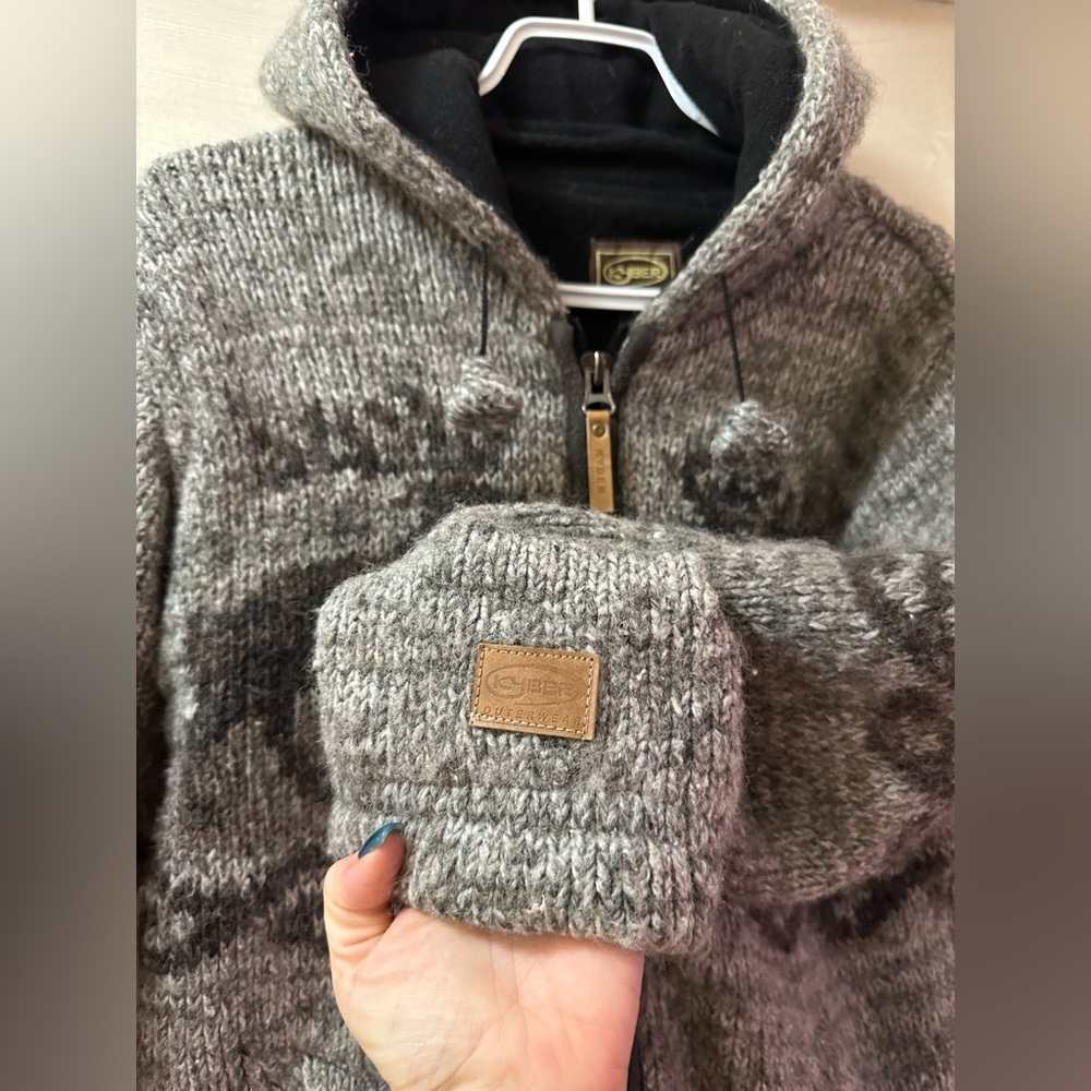 Kyber Outerwear Women’s Wool Knit Zip Hoodie Bear Pattern Size S - Picture 3 of 8